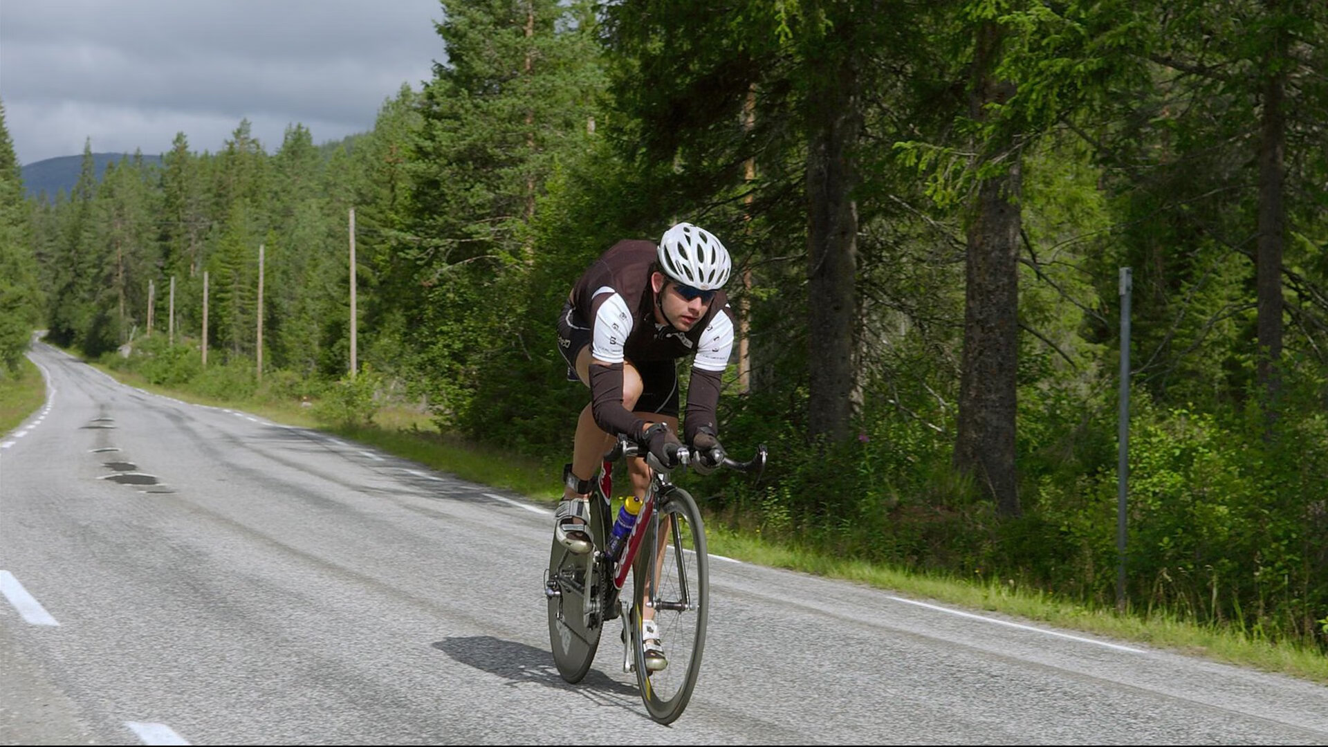 -传统民间竞技：拔河比赛热血来袭，正规拔河比赛视频教程